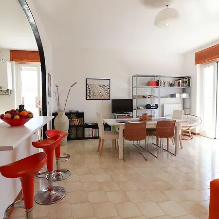 Azzurras House Near The Sea In *