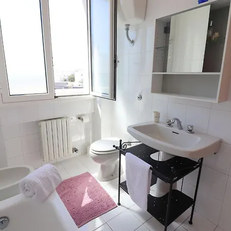 Azzurras House Near The Sea In 別荘