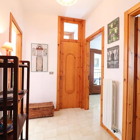 Azzurras House Near The Sea In *