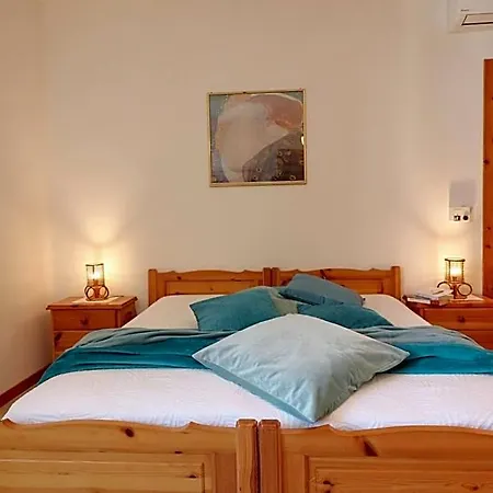 Azzurras House Near The Sea In *