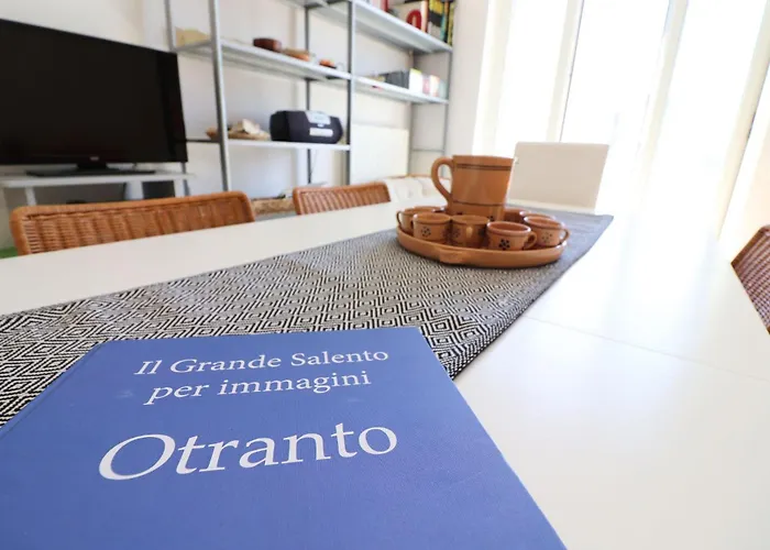 Azzurras House Near The Sea In Feriehus Otranto